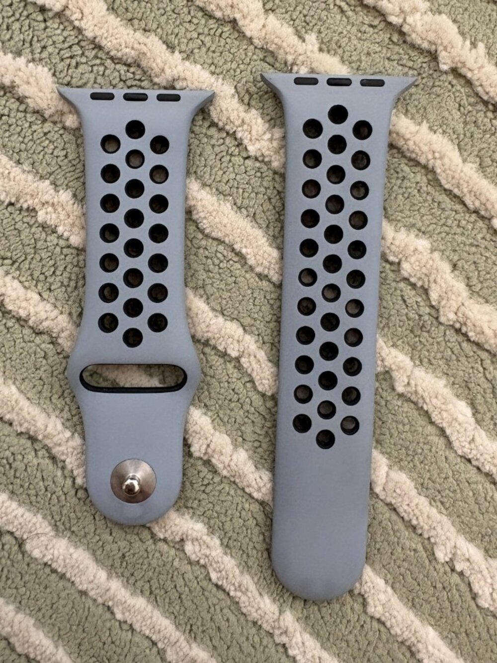 Official Apple Watch x Nike Sport Band - Grey / Black (S/M)